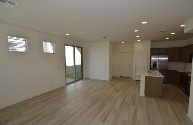 1306 W Sparrow Drive Gallery 2