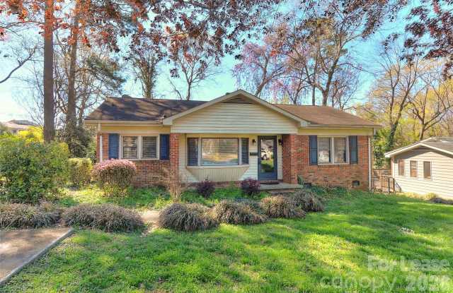 1308 Mockingbird Lane photos photos