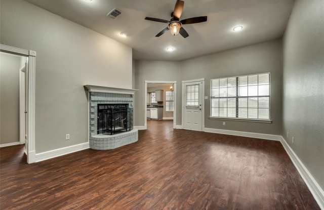 728 Nicole Drive Gallery 2