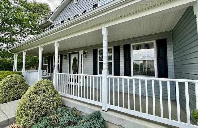 700 S LAKEVIEW Drive Gallery 4