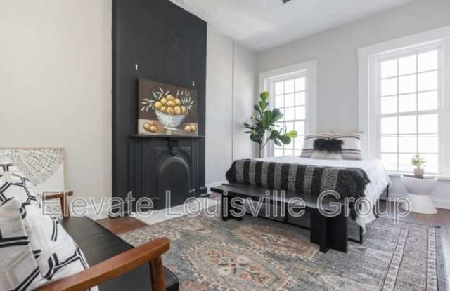 914 East Muhammad Ali Boulevard - 2F Gallery 1