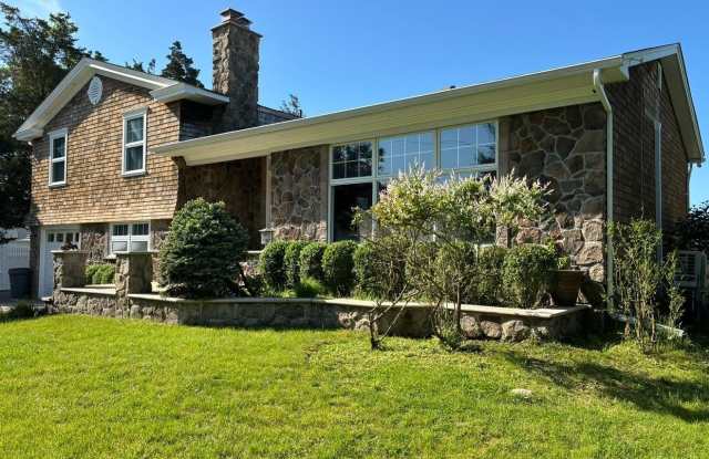 8 Bay Road photos photos