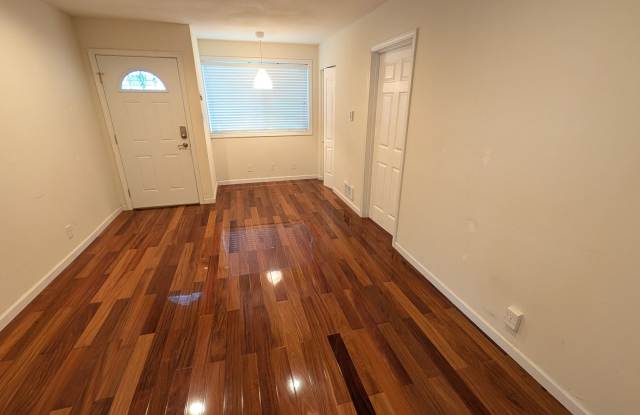 Newly Upgraded 1 Bedroom Duplex Near Glen Canyon photos photos Newly Upgraded 1 Bedroom Duplex Near Glen Canyon photos photos