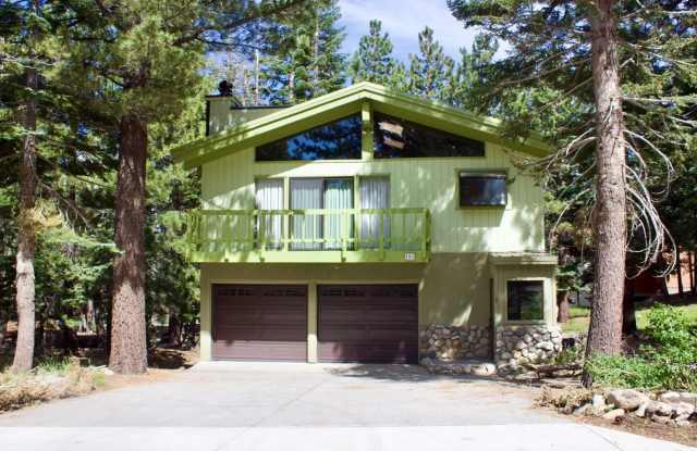 Introducing Your Ideal Retreat in a Prime Location! photos photos