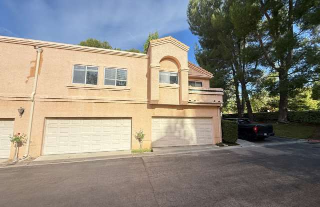 Beautiful 2-Bedroom Townhome in Stevenson Ranch! photos photos