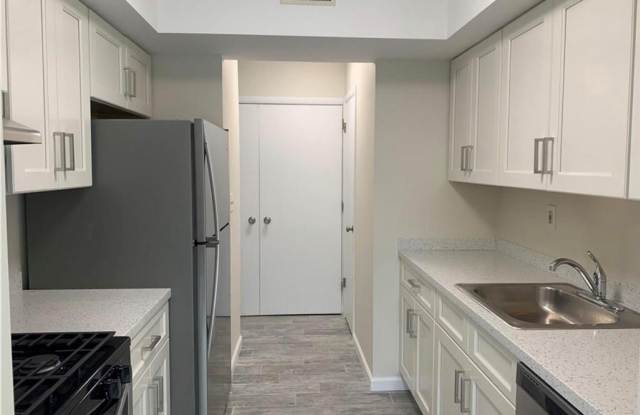 3318 Whispering Hills Gallery 2