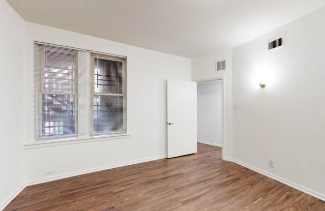 925 East 46th Street Gallery 4