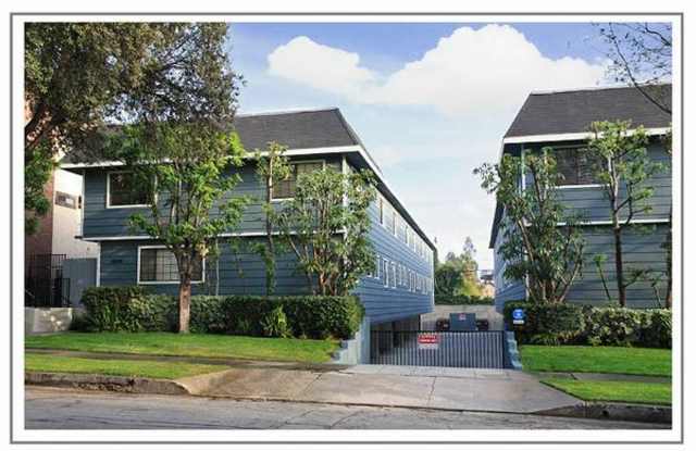 2 BED, 2.5 BATH TOWNHOUSE UNIT * NORTH GLENDALE * WASHER DRYER photos photos