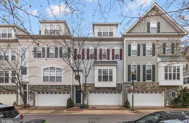 5056 MINDA Court - 5056 Minda Court, Alexandria, VA 22304
