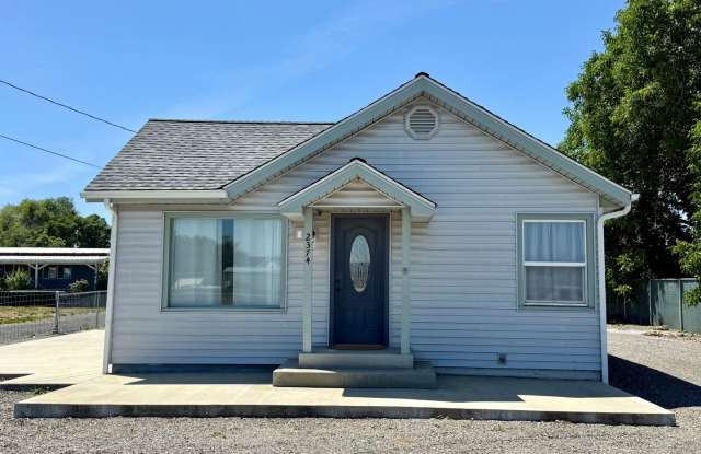 Charming 2-Bedroom Home with Patio, Storage & Plenty of Parking photos photos