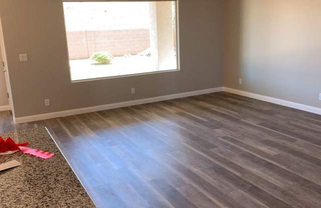 938 N Sandy Talus Dr. Gallery 3