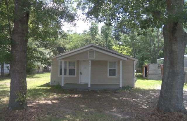 **UPCOMING**3 BEDROOM / 1 BATHROOM HOUSE FOR RENT IN SMITHS STATION, AL** photos photos