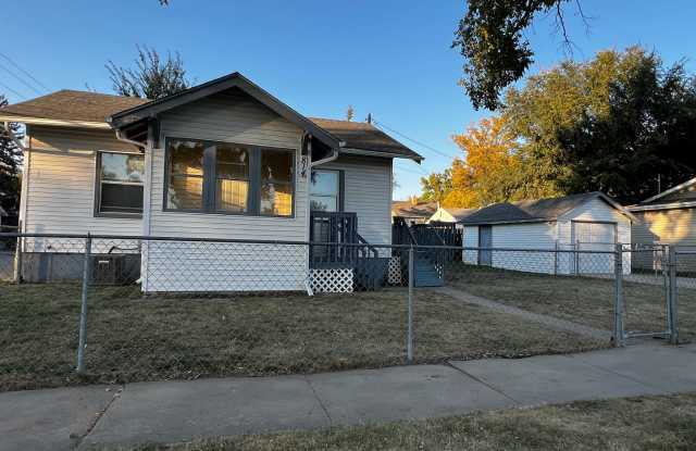 4 Bedroom 2 Bathroom - 814 East Avenue F, Bismarck, ND 58501