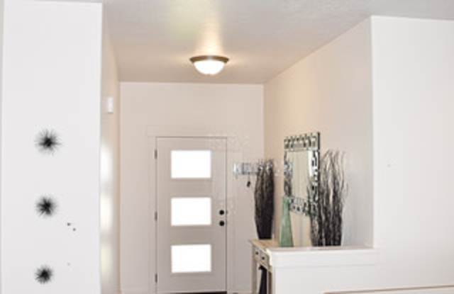 2112 E HERITAGE DR Gallery 2