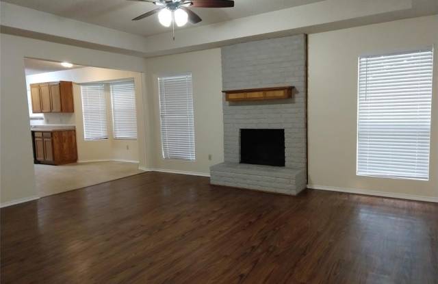 5204 Stagetrail Drive Gallery 3