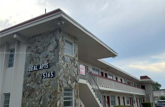 5165 W Flagler St photos photos