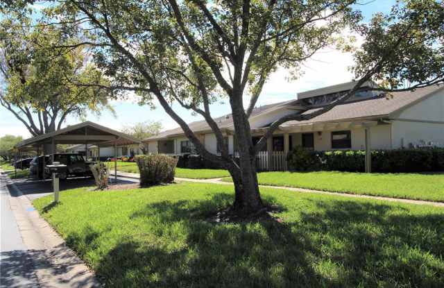 625 HICKORYNUT AVENUE - 625 Hickory Nut Avenue, East Lake, FL 34677