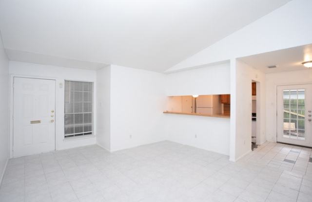11912 Sunhillow Bend - 11912 Sunhillow Bend, Austin, TX 78758