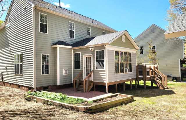 5210 Groveside Court Gallery 3