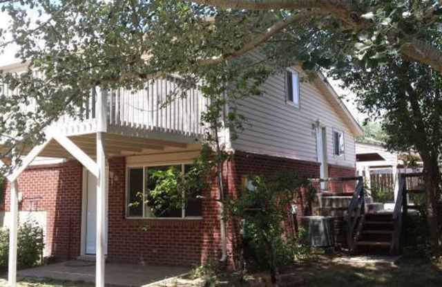 AMAZING 3 Bed 2 Bath Townhome in Lafayette- Available August 10th photos photos