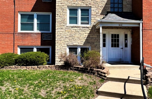 Village Apartments 1929 Gallery 2