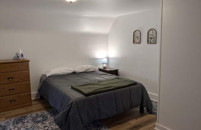 25843 Cedar St Gallery 1