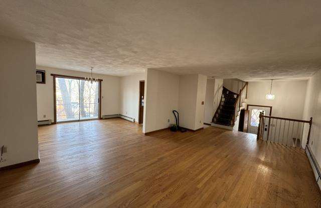 26 Exeter St. photos photos