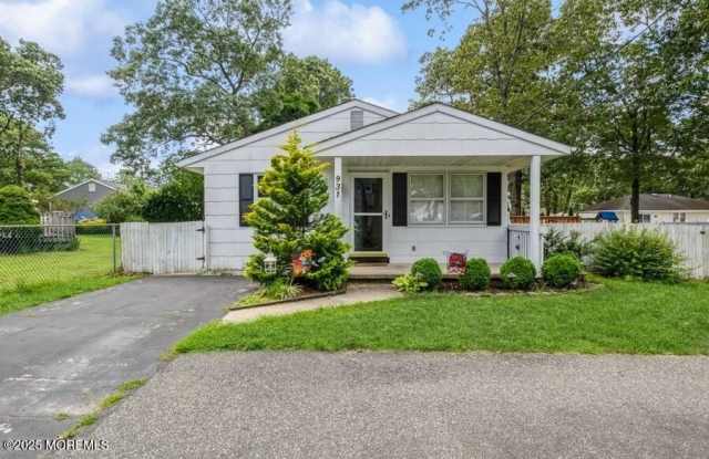 931 Cypress Avenue photos photos