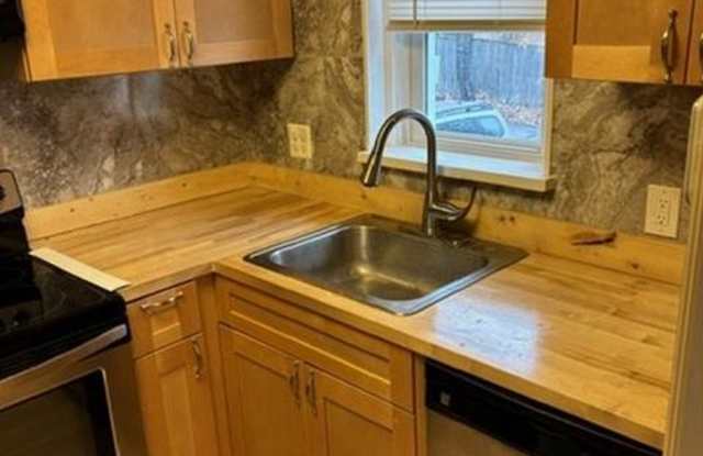 5242 Patrick Henry Drive photos photos