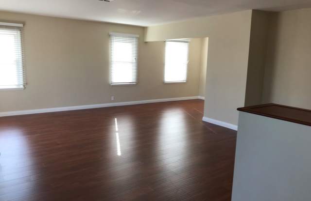 7875 Vicksburg Avenue Gallery 2