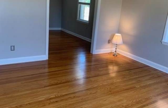 30 SIPPLE Avenue Gallery 2