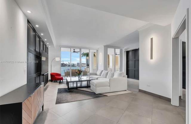 848 Brickell Key Dr photos photos