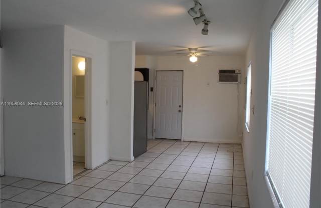 1601 NW 81st St photos photos