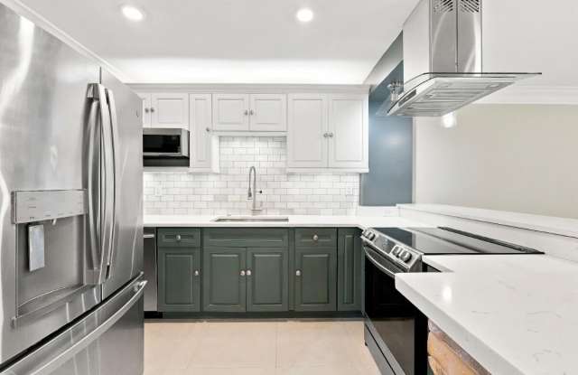 3017 N Oakland Forest Drive photos photos 3017 N Oakland Forest Drive photos photos