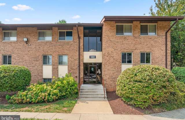 18802 WALKERS CHOICE Road unit: 4 photos photos