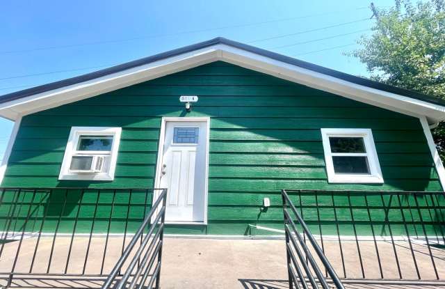 519 East 7th st photos photos