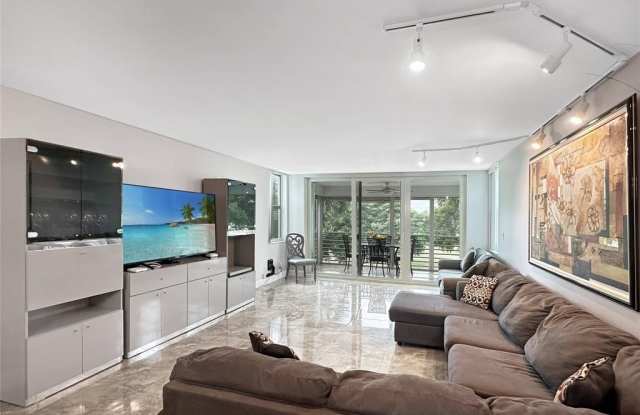 3505 Oaks Way photos photos