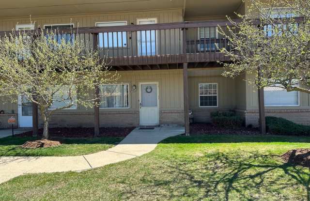 Adorable Condo for Rent in Warren - 25652 Lira Lane, Warren, MI 48089