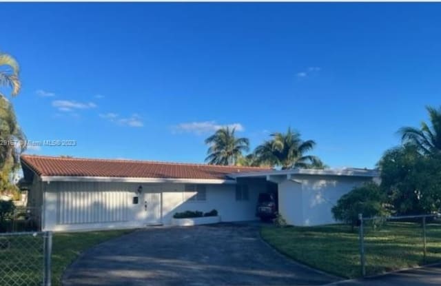 1807 N 40th Ave - 1807 North 40th Avenue, Hollywood, FL 33021