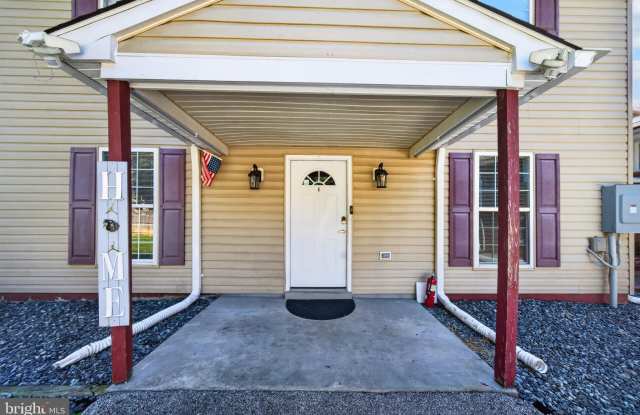 15700 MAPLE Drive Gallery 2
