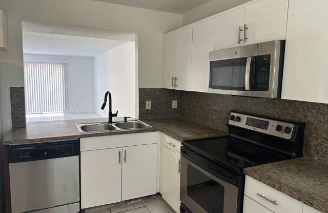 Large 3 bedroom 2 1/2 bath. photos photos