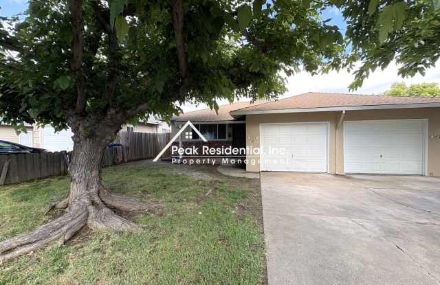 Updated 2bd/1ba Sacramento Duplex photos photos