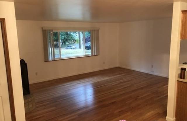 6307 234th Street South West Gallery 3