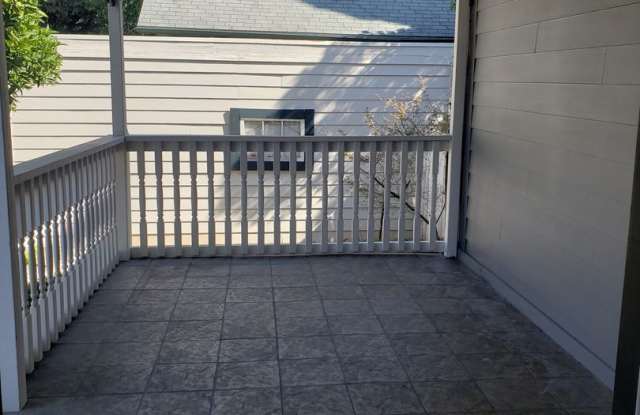 Historic Folsom 3 Bdrm, 2 Bath - Remodeled! - 811 Mormon Street, Folsom, CA 95630