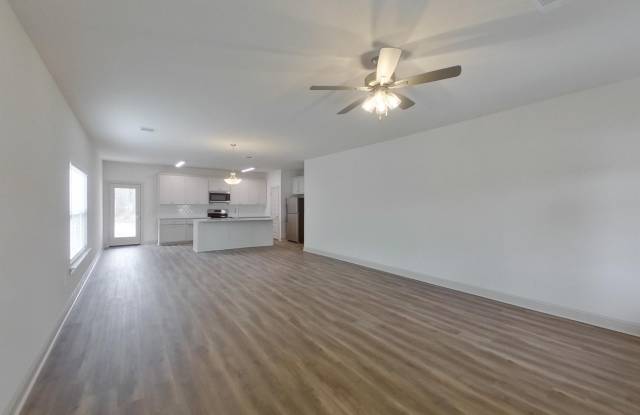8118 Hendrick Dr Gallery 3