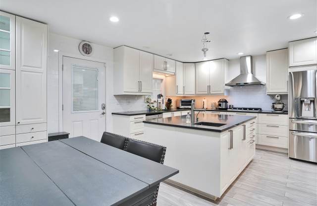 1457 48TH ST - 1457 48th Street, North Bergen, NJ 07047