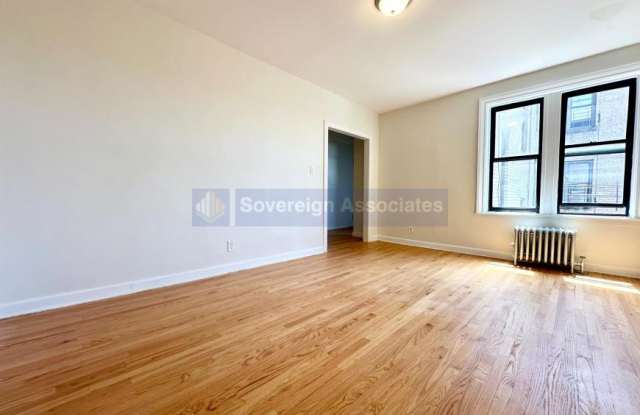 3105 Decatur Avenue photos photos