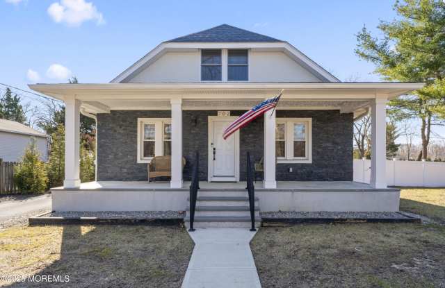 702 W Park Avenue photos photos