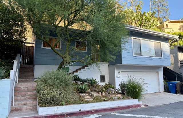 Charming Hollywood Hills–Adjacent 2BR Home w/ Garage | Prime 90046 Location photos photos