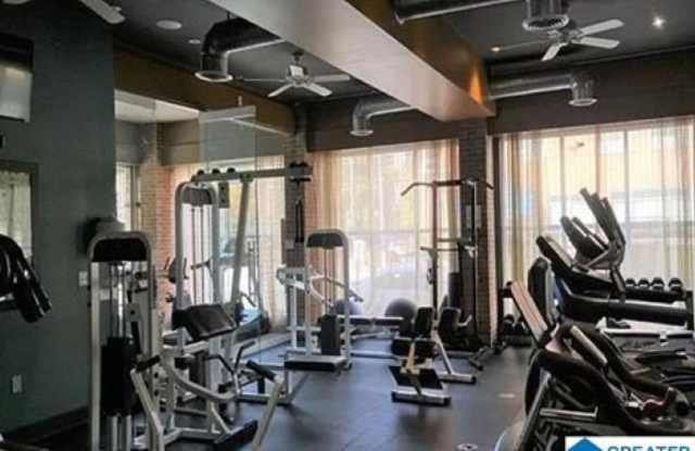 Wonderful 1 bedroom, 1 bathroom studio unit in the heart of the UAB Medical District Gallery 4